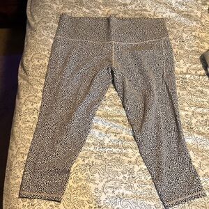 Athleta Salutation Leggings 7/8 2X